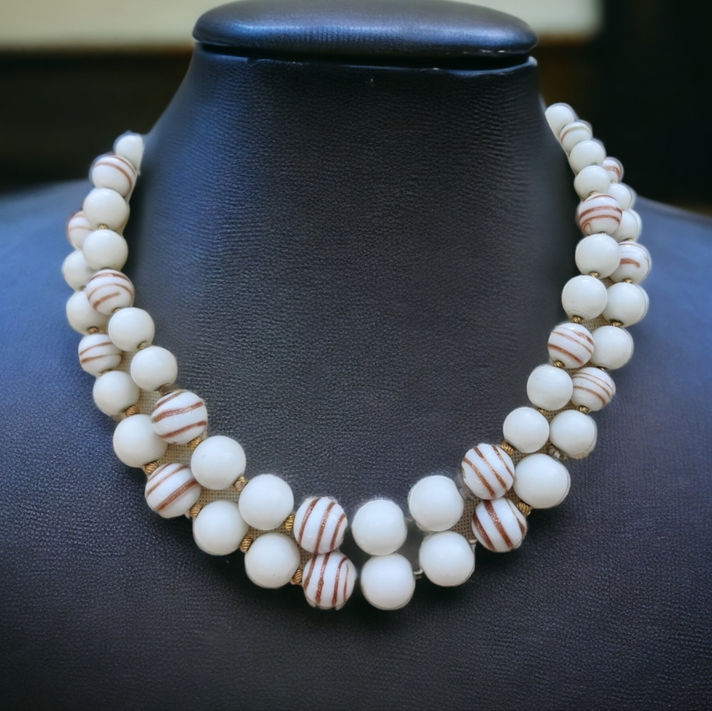 Vintage Marvella beaded necklace